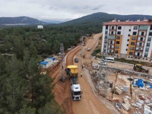 Muğla Büyükşehir Belediyesi, kent genelinde vatandaşların daha güvenli ve konforlu