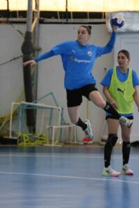 Hentbol Kadınlar Süper Ligi’nde zirve mücadelesi veren Armada Praxis Yalıkavakspor,