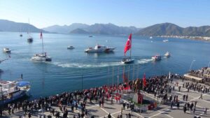 Atatürk’ün Marmaris’e gelişinin 91’inci yıl dönümü dolayısıyla Marmaris’te program düzenlendi.