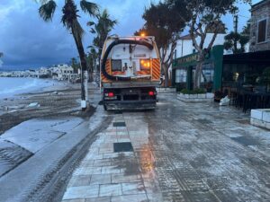 Bodrum Belediyesi, ilçe genelinde etkili olan fırtına ve yoğun yağışların