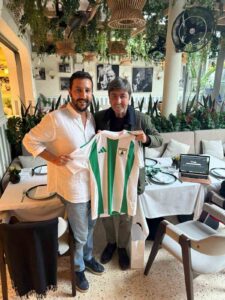 Muğlaspor Dergisi’nin ilk sayısında eski milli futbolcu Rıdvan Dilmen ile