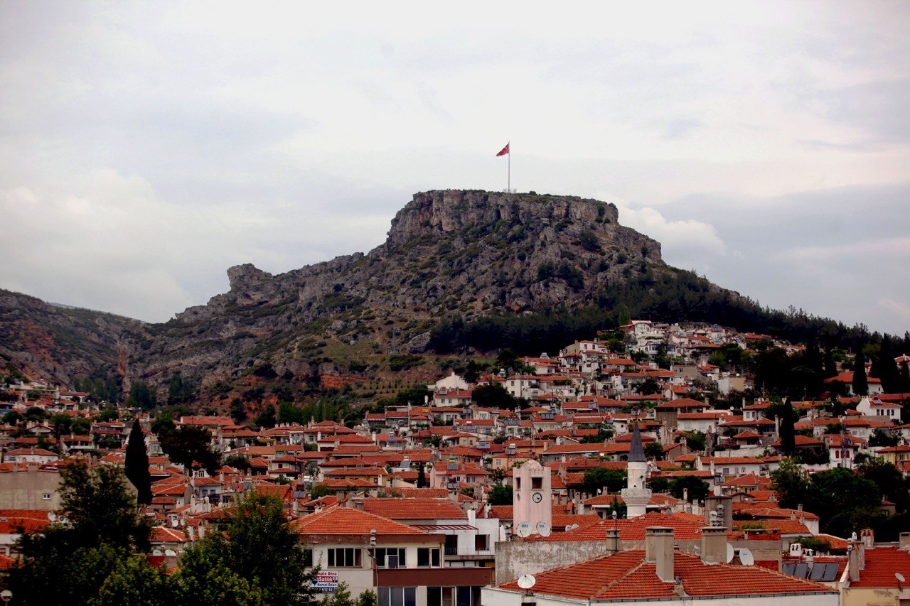 Muğla’nın Menteşe ilçesinde "Eski Muğla" olarak adlandırılan bölgedeki tarihi yapılar,