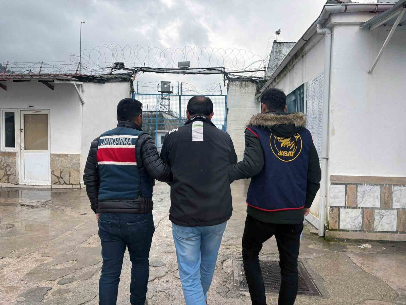 Muğla İl Jandarma Komutanlığınca, 9-15 Şubat tarihleri arasında 39 Narkotik