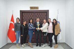 Muğla’nın Köyceğiz ilçesinde Veteran Kadın Voleybol Takımı Datça’da düzenlenen voleybol