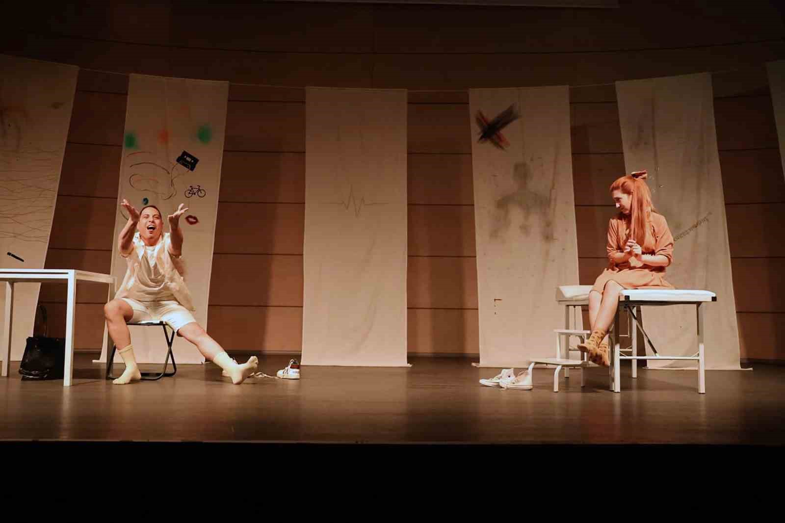 Menteşe Belediye Tiyatrosu, 13-14 Şubat tarihlerinde Denizli Acıpayam Gençlik ve