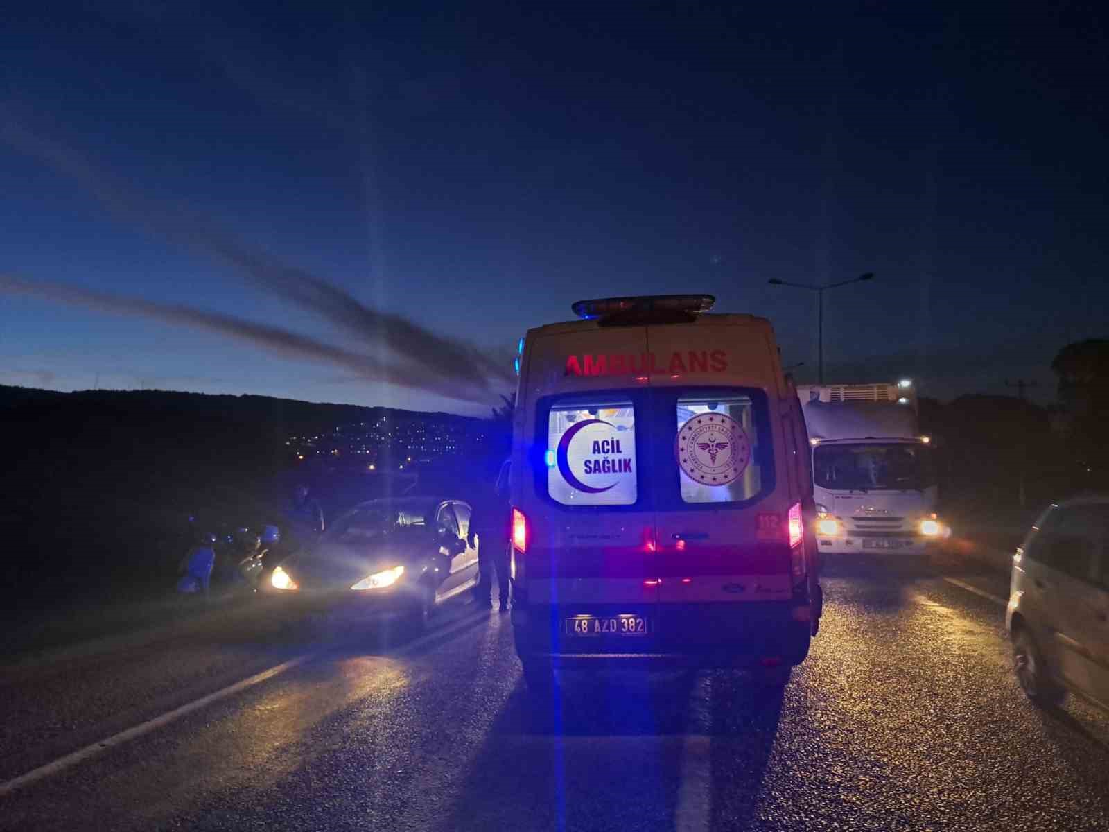 Muğla’nın Menteşe ilçesinde meydana gelen trafik kazasında 2 kişi yaralandı.