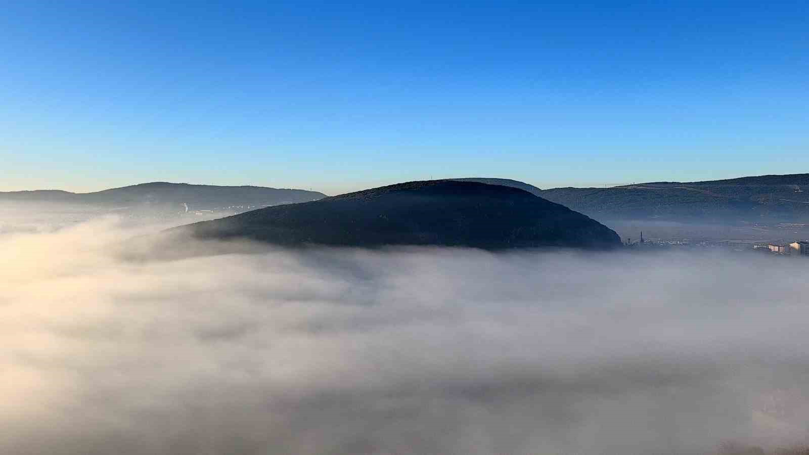 Muğla’nın Menteşe ilçesinde yoğun sis, doğaseverlere ve fotoğraf tutkunlarına unutulmaz