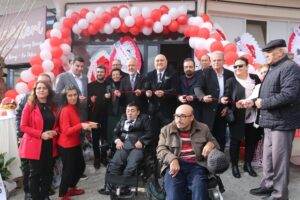 Yıllardır hayalini kurdukları derneği açmanın gururunu yaşadıklarını ifade eden Yatağan