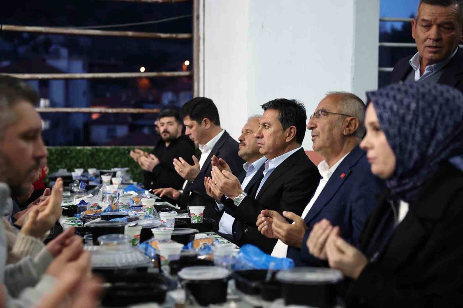 Muğla Büyükşehir Belediyesi tarafından Ramazan ayı kapsamında ilçelerde düzenlenen iftar