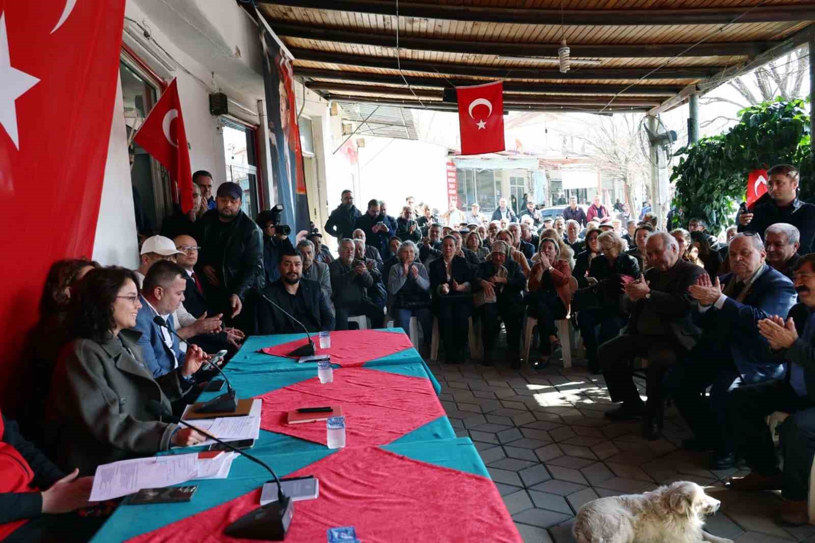 Menteşe Belediye Başkanı Gonca Köksal Aras, Bayır Mahallesi’nde düzenlenen halk
