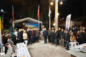 Geleneksel olarak her yıl Kadir Gecesi’nde düzenlenen Türkkuyusu Mahallesi sahur