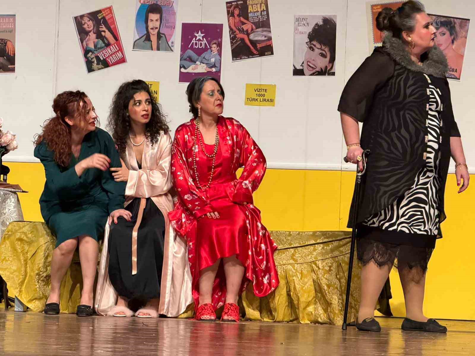 Muğla Büyükşehir Belediyesi Konservatuvarı Tiyatro Bölümü tarafından, 8 Mart Dünya