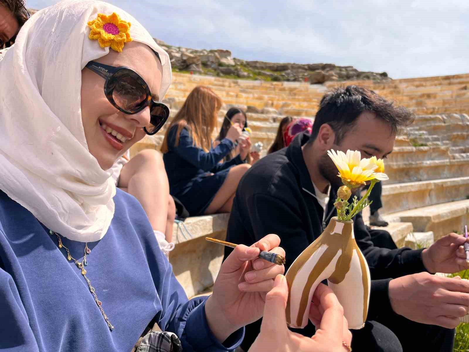 Menteşe Gençlik ve Spor İlçe Müdürlüğü bünyesindeki Uluslararası Gençlik Merkezi