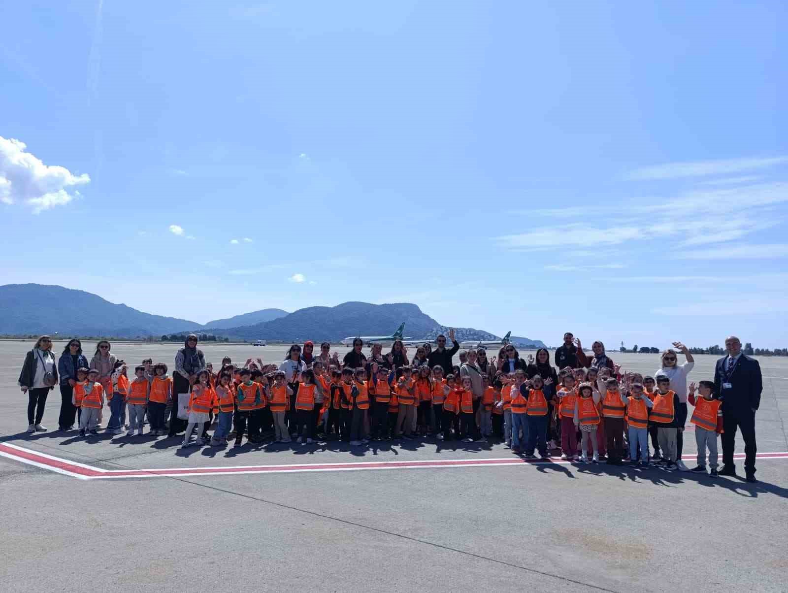 Muğla’nın Köyceğiz Anaokulu tarafından öğrencilerinin havacılık alanına yönelik farkındalık kazanmaları