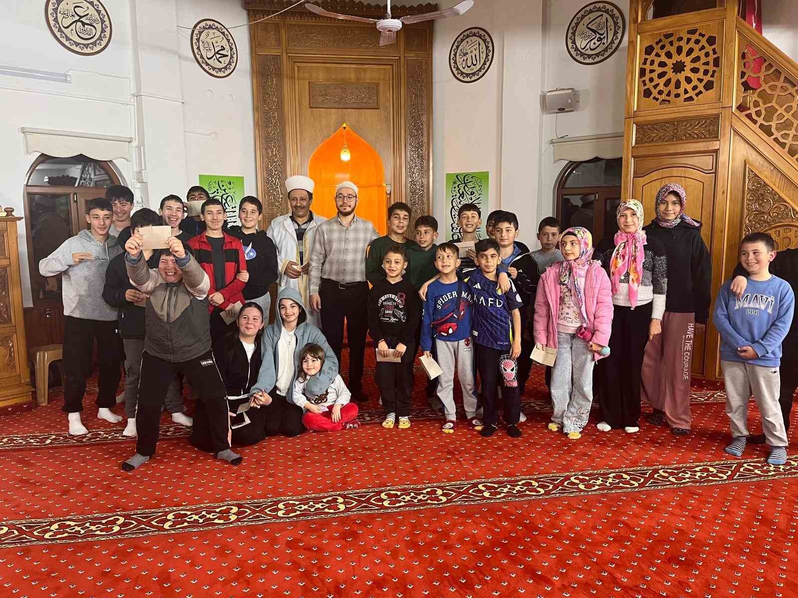 Muğla’nın Köyceğiz ilçesi Merkez Hacılar Yunus Emre Camiinde Ramazan ayının