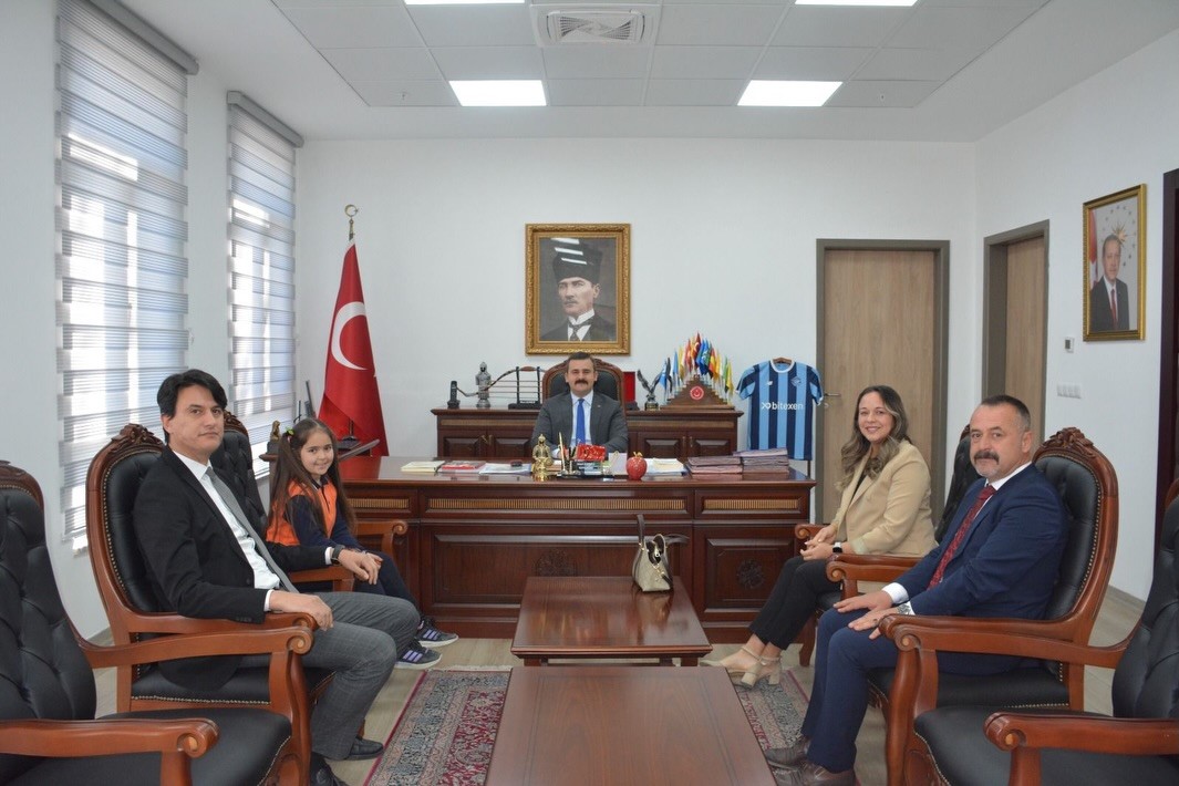 Muğla’nın Köyceğiz ilçesinde İl Milli Eğitim Müdürlüğü’nce düzenlenen "İstiklal Marşı’nın