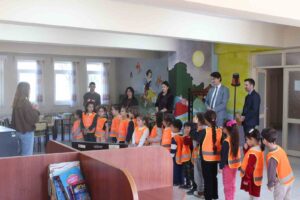 Muğla’nın Köyceğiz ilçesinde Anaokulu öğrencileri Kütüphane Haftası kapsamında 75. Yıl