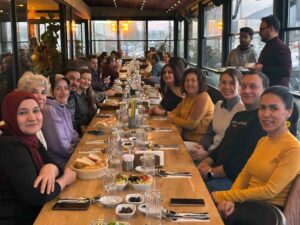 Menteşe Devlet Hastanesi’nde düzenlenen 2. Geleneksel İftar Programı’nda sağlık çalışanları