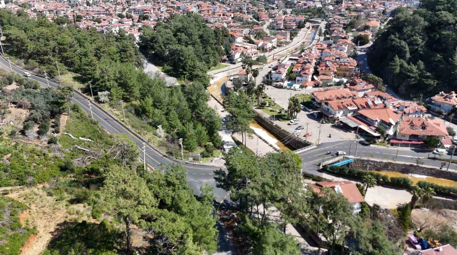 Muğla Büyükşehir Belediyesi’nin modern yol ağı çalışmaları kapsamında tamamlanan İçmeler-Turunç