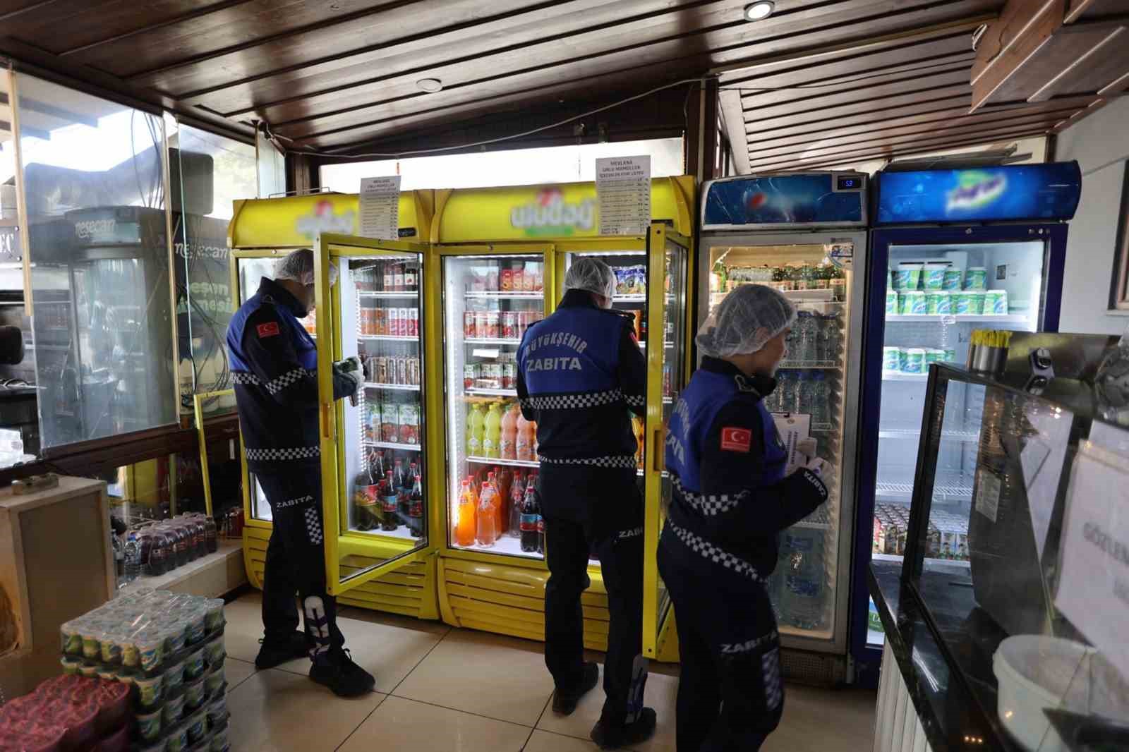 Ramazan ayında halk sağlığı için denetimlerini sürdüren Muğla Büyükşehir Belediyesi