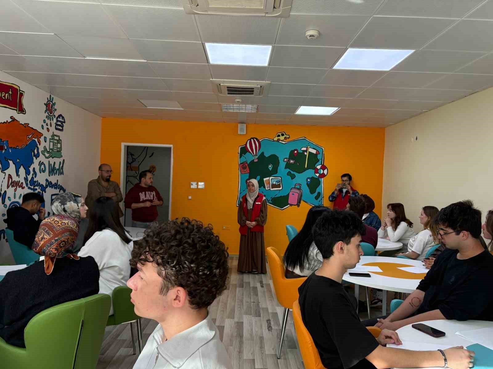 Muğla’nın Menteşe ilçesinde gençlerin enerjisi ve üretkenliği, Uluslararası Gençlik Merkezi’nin