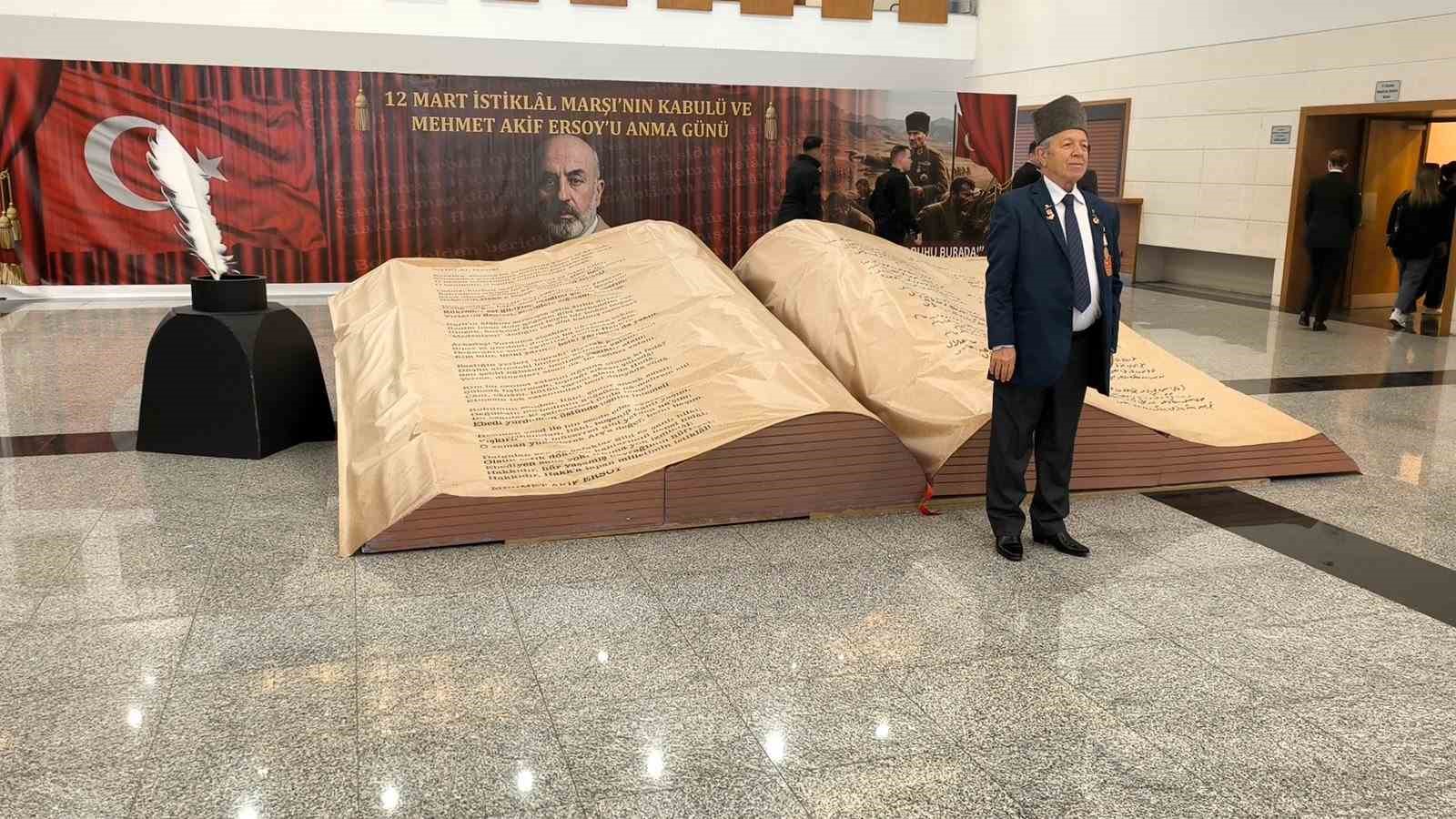 Muğla Sıtkı Koçman Üniversitesi’nde düzenlenen programda, İstiklal Marşı’nın kabulünün 105.