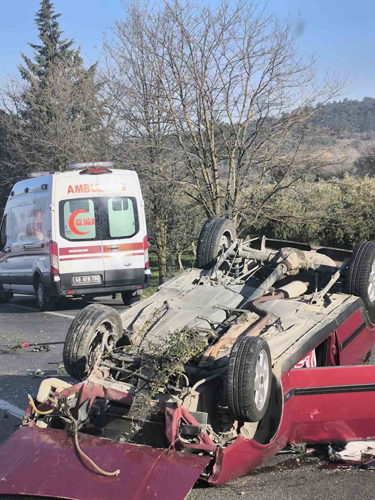 Aydın-Muğla Karayolunda meydana gelen tek taraflı trafik kazasında takla atan