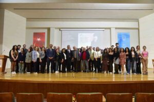 Anadolu arkeolojisi alanında önemli çalışmaları bulunan Türk arkeolog ve akademisyen