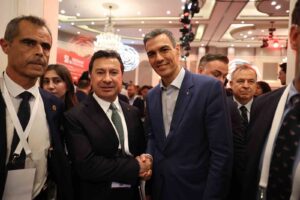 Muğla Büyükşehir Belediye Başkanı Ahmet Aras, yerel yönetimlerin demokrasi üzerindeki