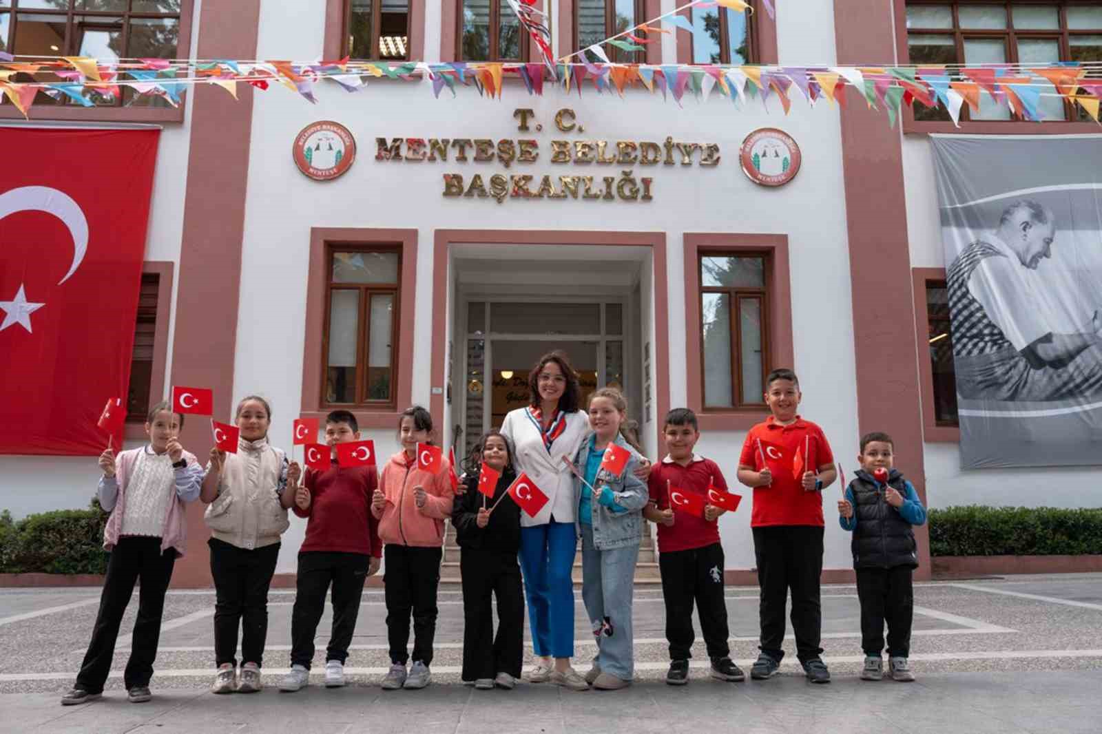 Menteşe Belediye Başkanı Gonca Köksal Aras, 23 Nisan Ulusal Egemenlik