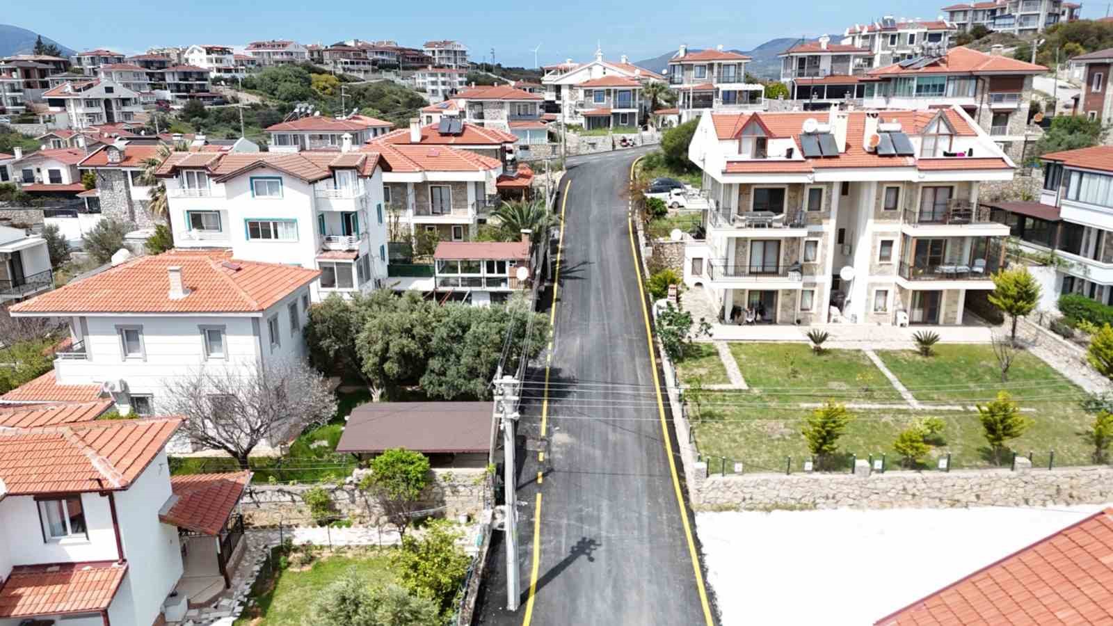 Muğla Büyükşehir Belediyesi, Datça genelinde başlattığı yol çalışmaları kapsamında bugüne