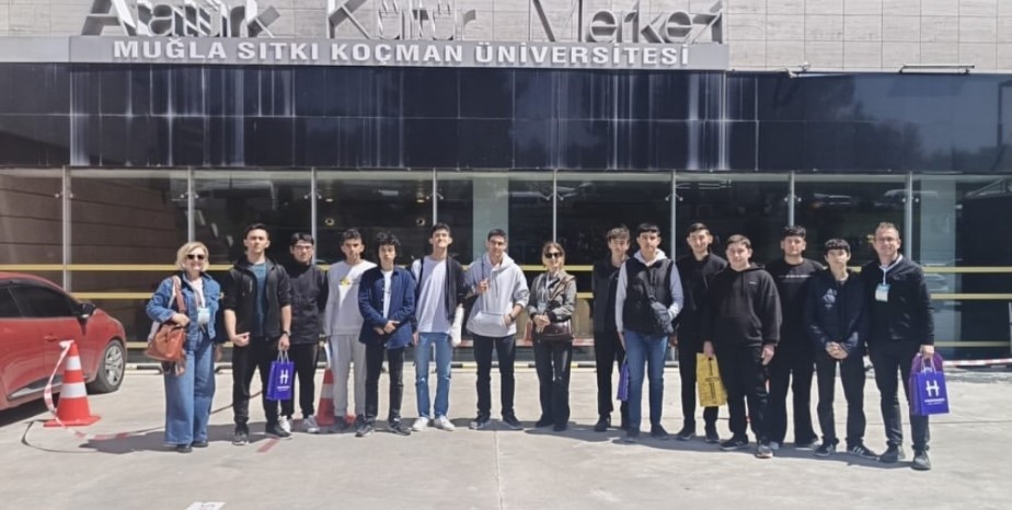 Muğla’nın Köyceğiz Mesleki ve Teknik Anadolu Lisesi 12. sınıf öğrencileri,