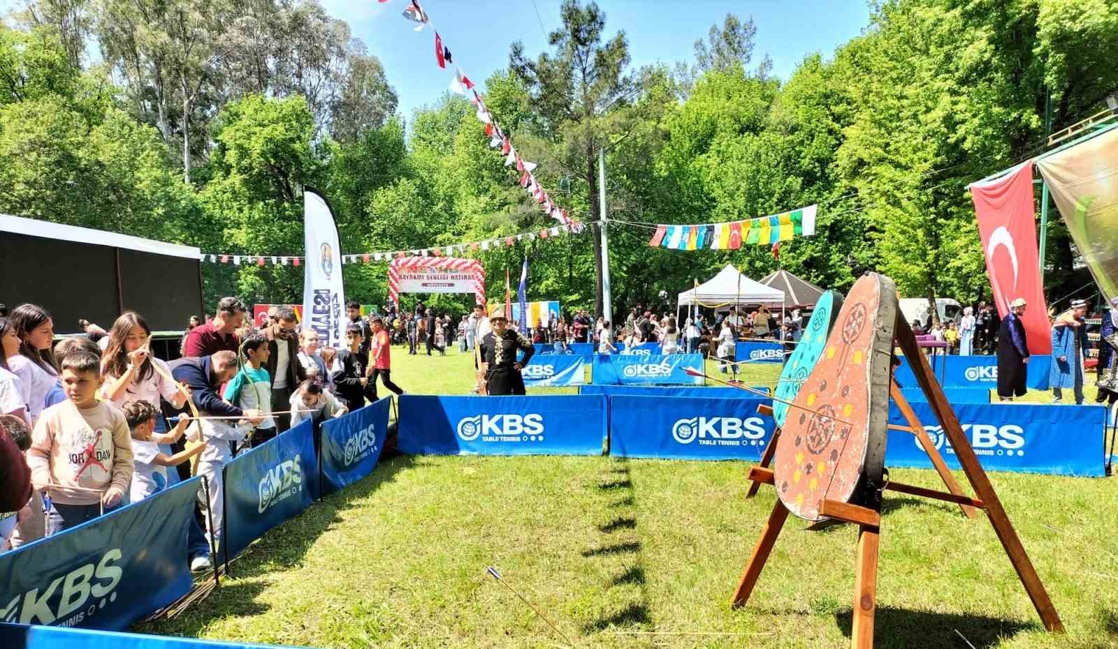 Muğla’nın Köyceğiz ilçesinde vatandaşların geleneksel Türk okçuluğuna olan ilgisi her