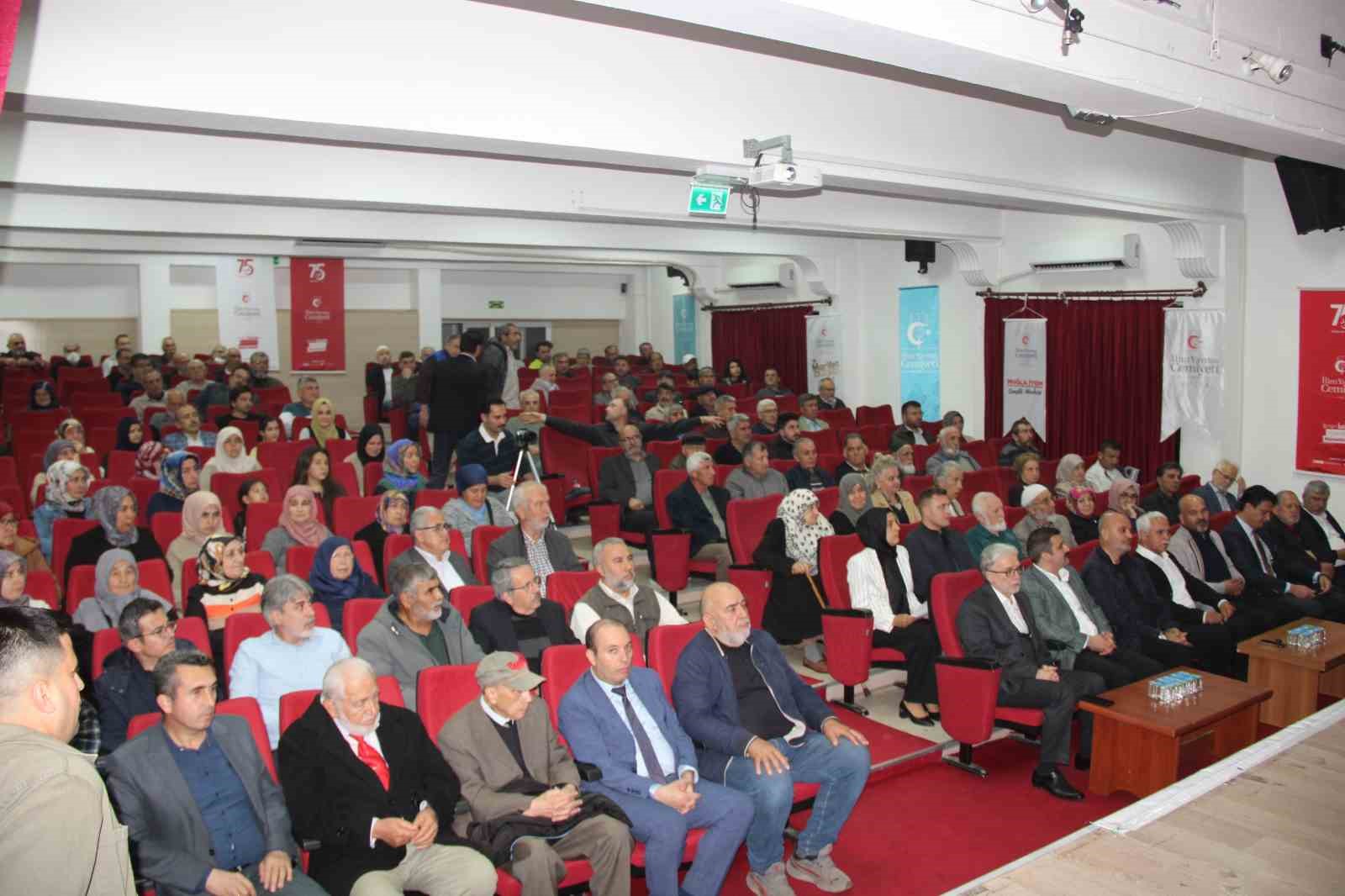 Köyceğiz’de düzenlenen Vefa Programı’nda, ömrünü gönüllü imamlığa ve gençlerin yetişmesine