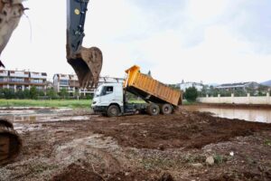 Marmaris Belediyesi, Siteler Mahallesi’nde başlattığı projeyle semt spor sahası, açık