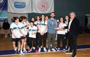 MSKÜ Kadın Futsal Takımı, ÜNİLİG Salon Futbolu Müsabakalarında şampiyon olarak