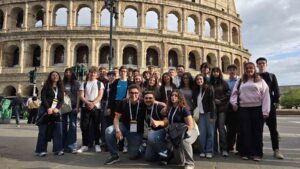 Menteşe Anadolu Lisesi 12. sınıf öğrencisi Eylül Ünal, İtalya’da düzenlenen