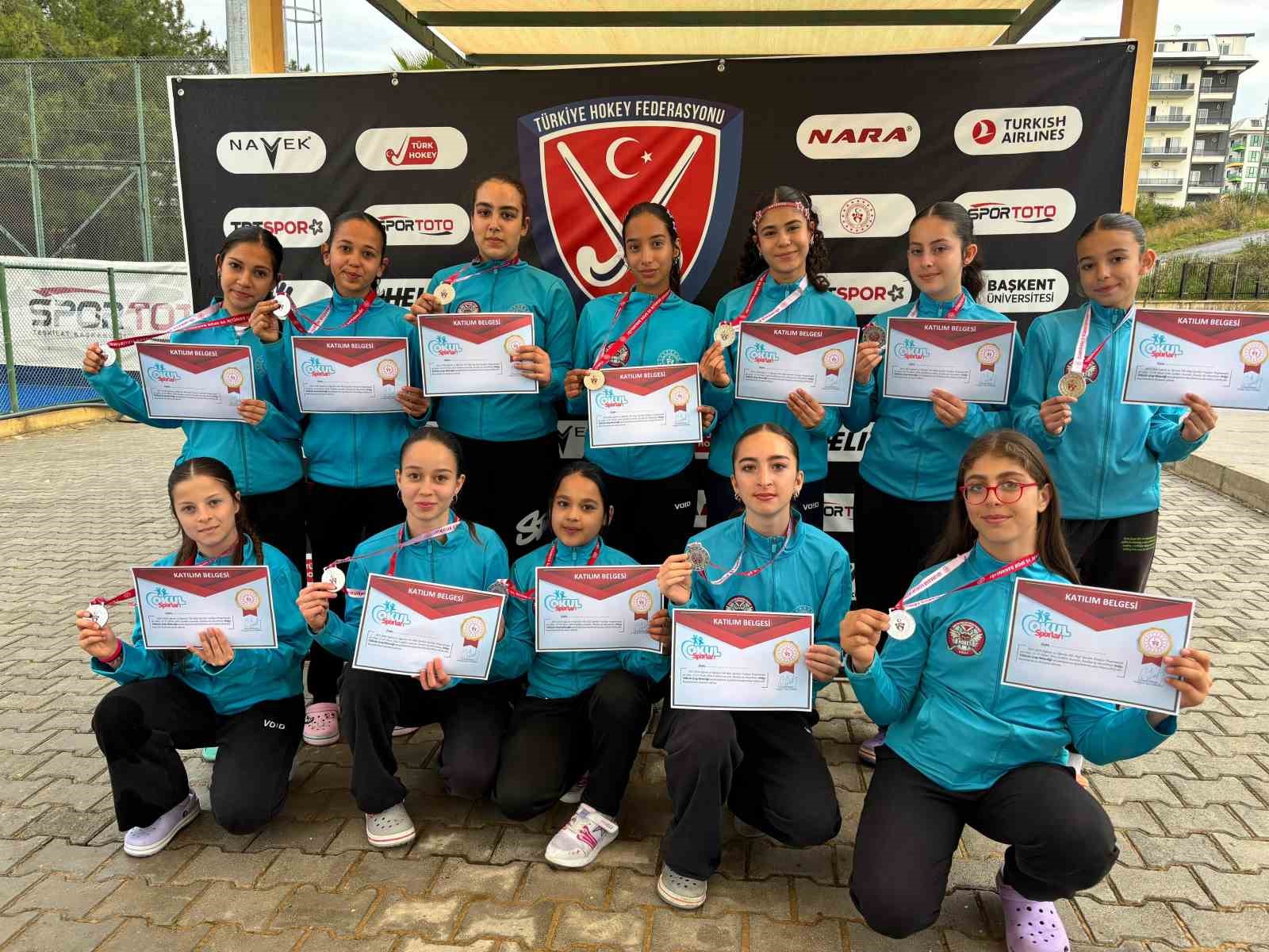 Antalya’da düzenlenen Okul Sporları Yıldızlar Hokey Grup Müsabakalarında Muğla temsilcisi