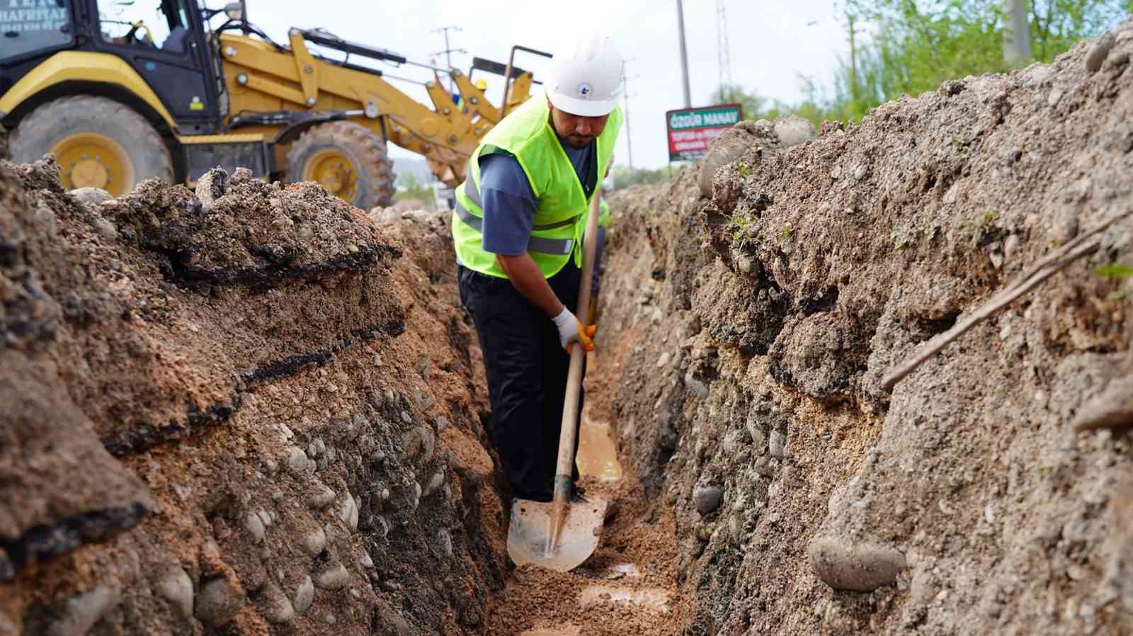 MUSKİ Genel Müdürlüğü, Ortaca ilçesinde Muğla Büyükşehir Belediyesi’nin sıcak asfalt