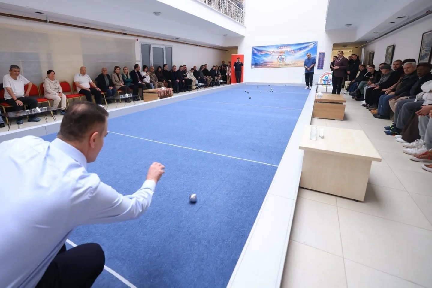 Muğla’da ’Gençlik Yılı’ etkinlikleri kapsamında düzenlenen Bocce turnuvasında, huzurevi sakinleri