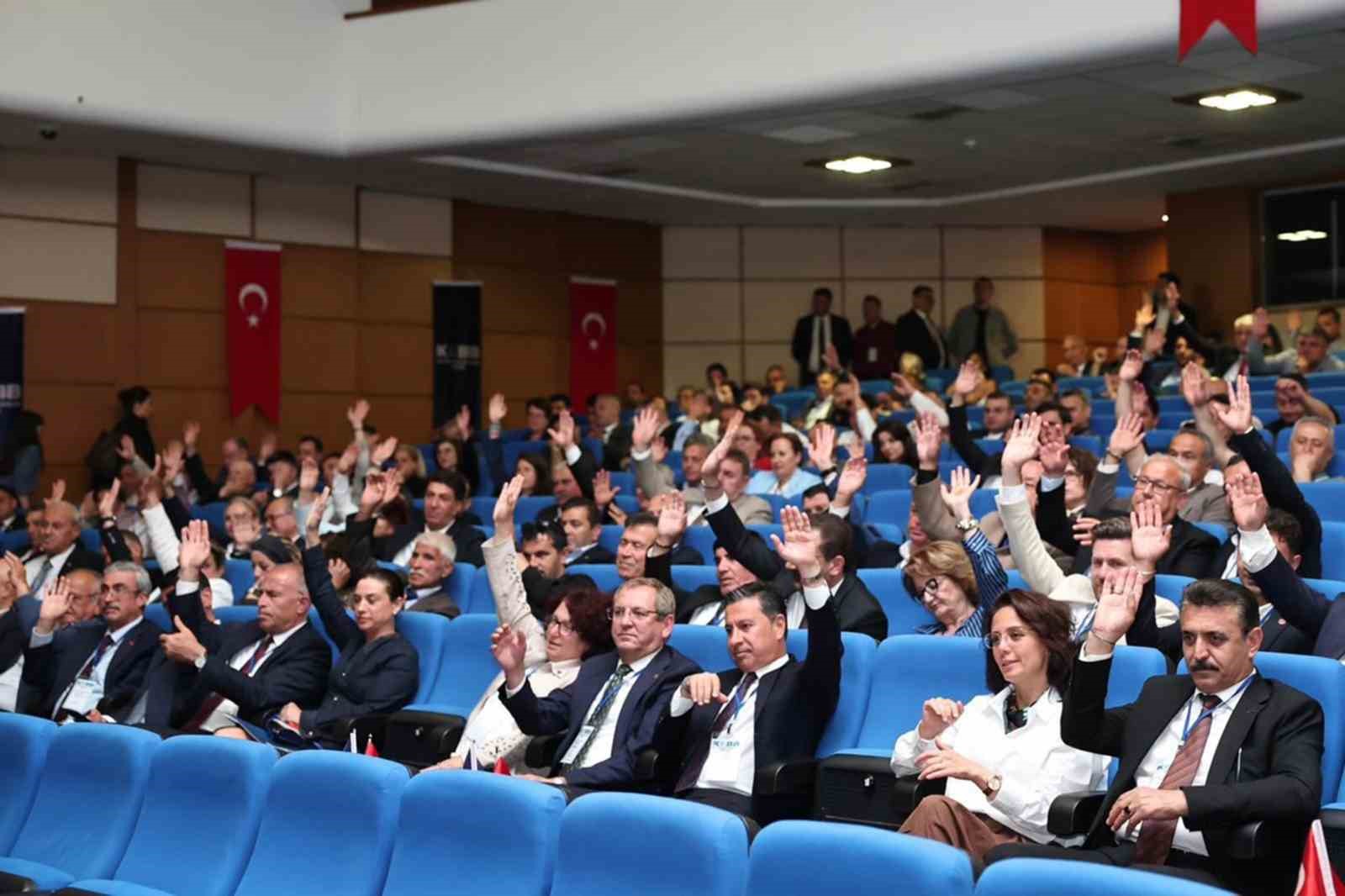 Kıyı Belediyeler Birliği Başkanlığı görevine yeniden seçilen Muğla Büyükşehir Belediye