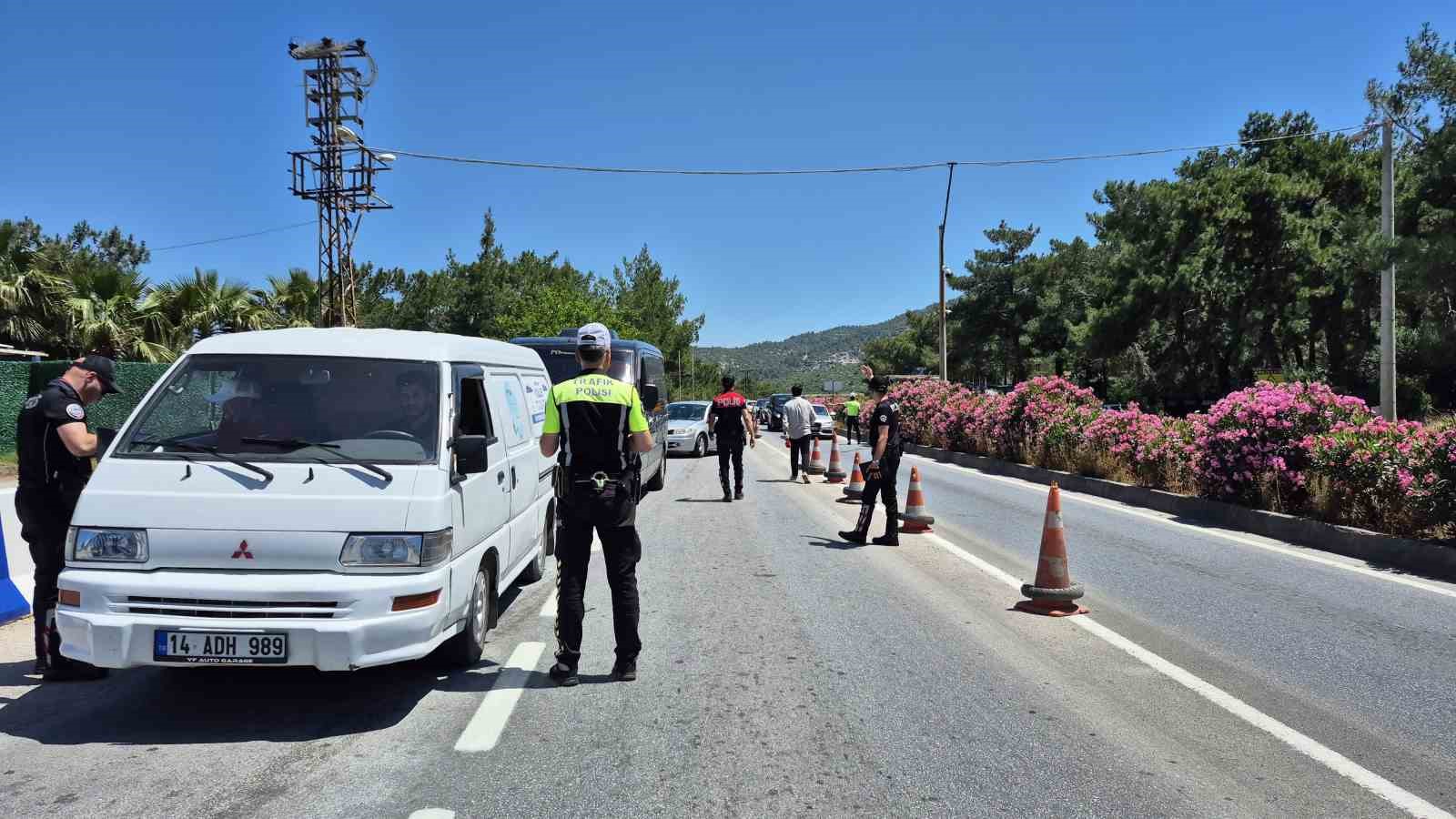 Muğla’nın Bodrum ilçesinde Kurban Bayramı tatili öncesinde asayiş ve trafik