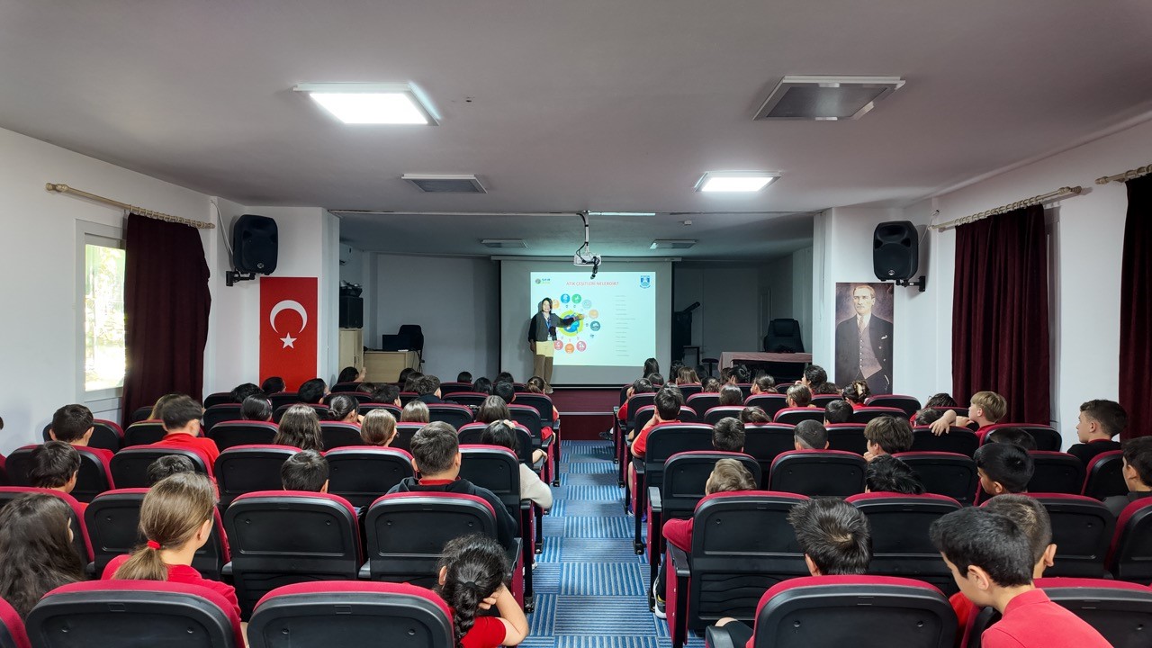 Bodrum Belediyesi tarafından sıfır atık eğitim programı kapsamında ilkokul, ortaokul