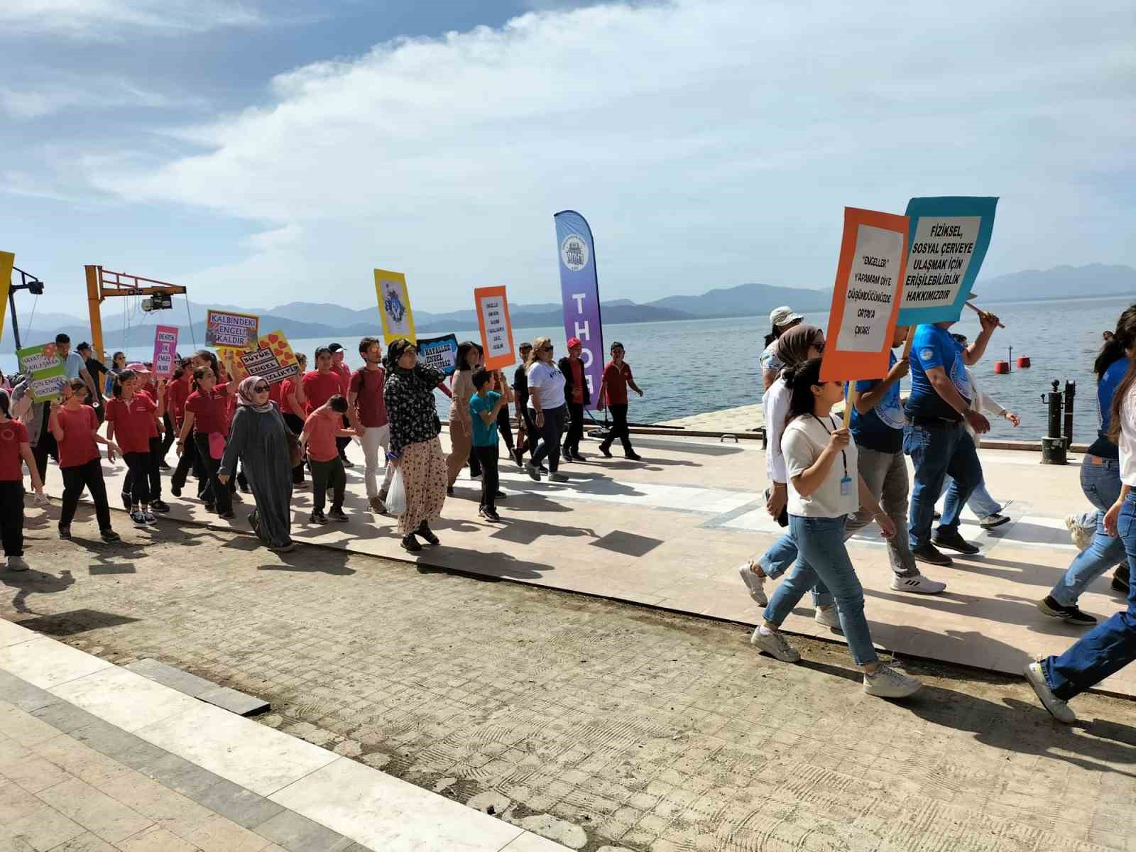 Muğla’nın Köyceğiz ilçesinde Engelliler Haftası kapsamında çeşitli etkinlikler gerçekleştirildi. Engelliler