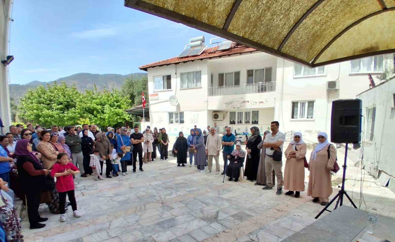 Muğla’nın Köyceğiz ilçesinden bu yıl hacca gidecek olan 25 vatandaştan