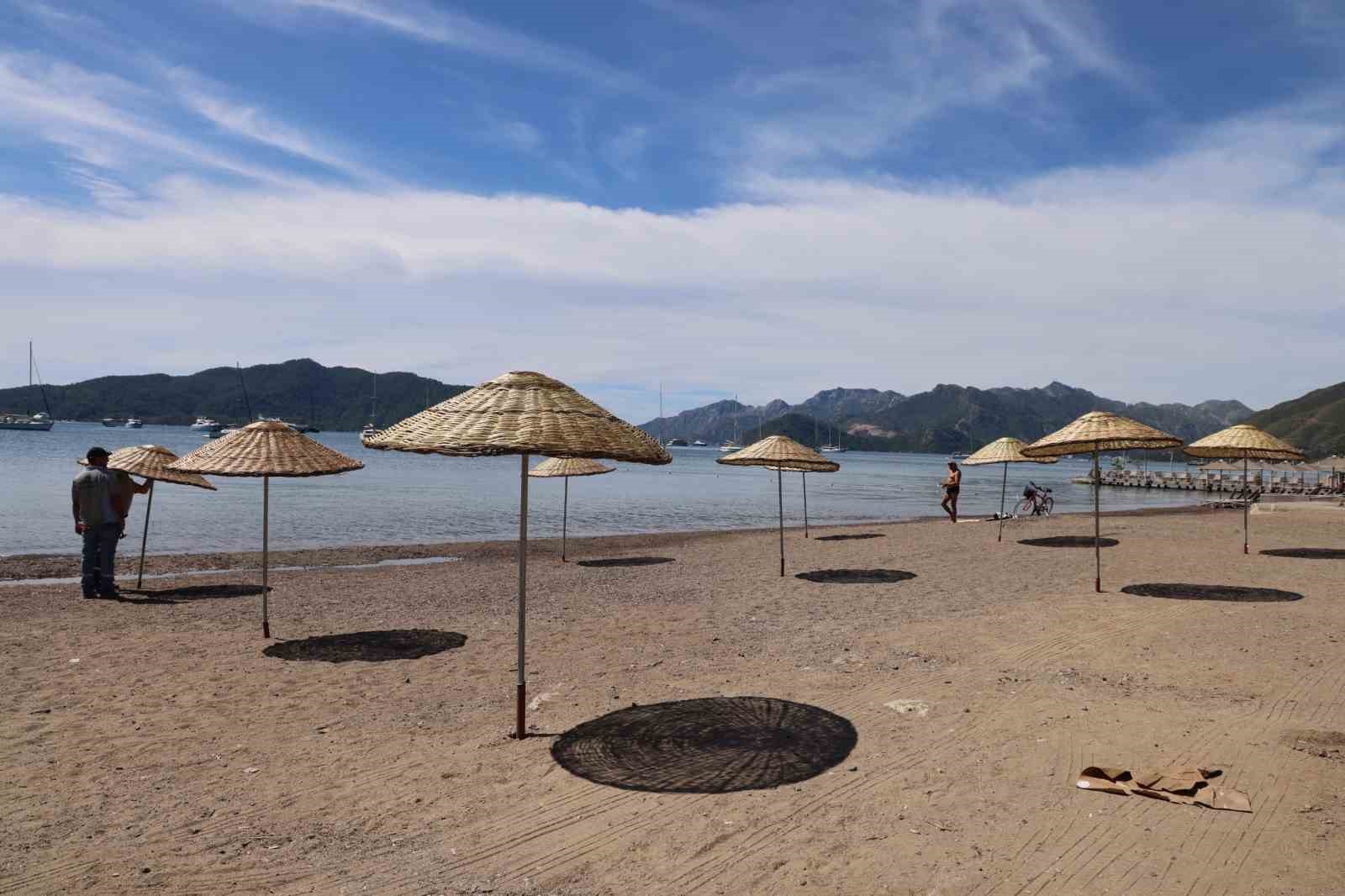 Marmaris, doğal güzelliklerinin yanı sıra düzenli ve erişilebilir plajlarıyla da