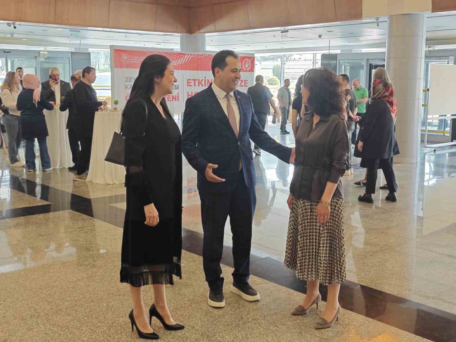 Muğla Sıtkı Koçman Üniversitesi tarafından düzenlenen Hemşirelik Haftası Paneli ve