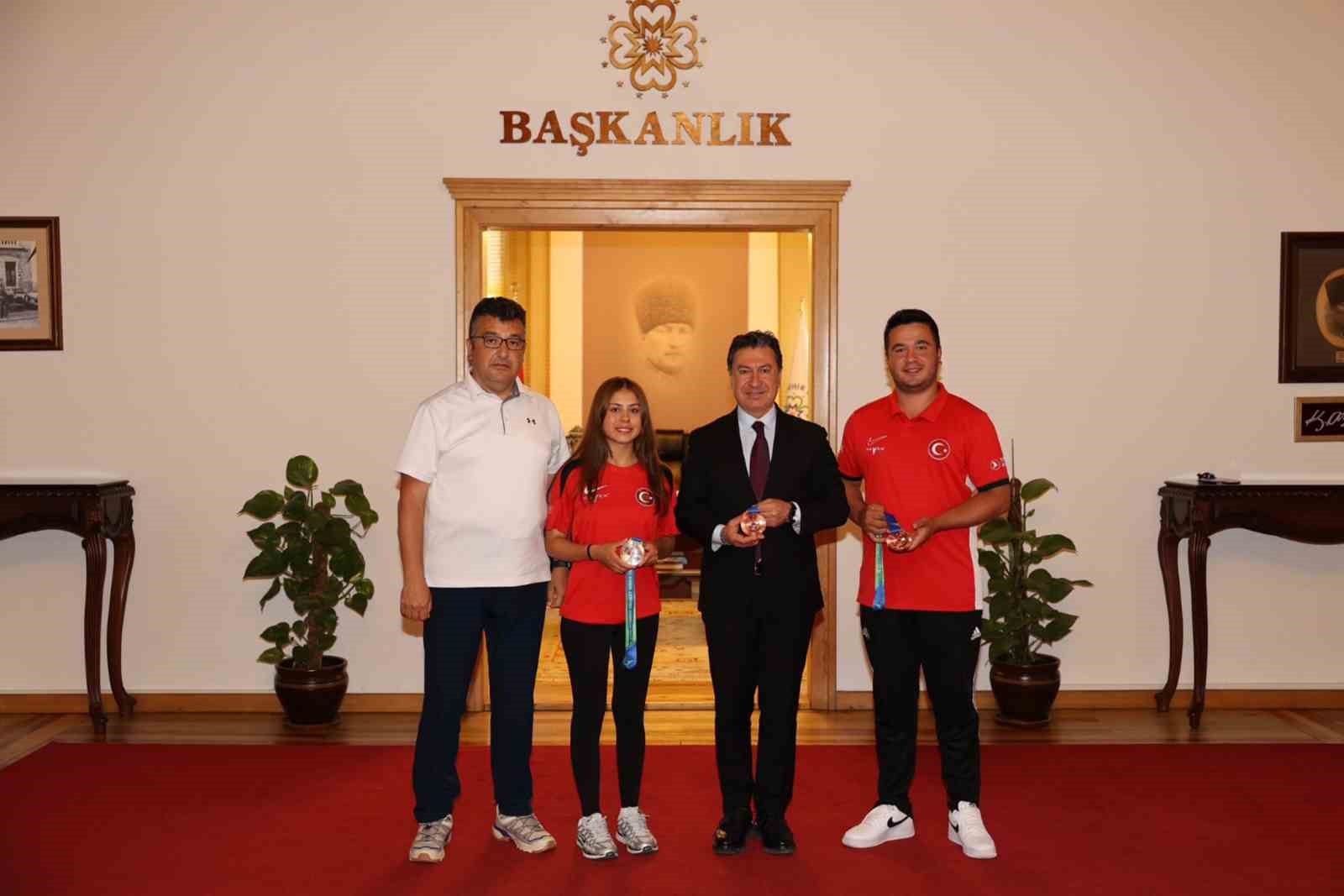 2026 Okçuluk Dünya Kupası’nda Türkiye, makaralı yay kategorilerinde büyük bir