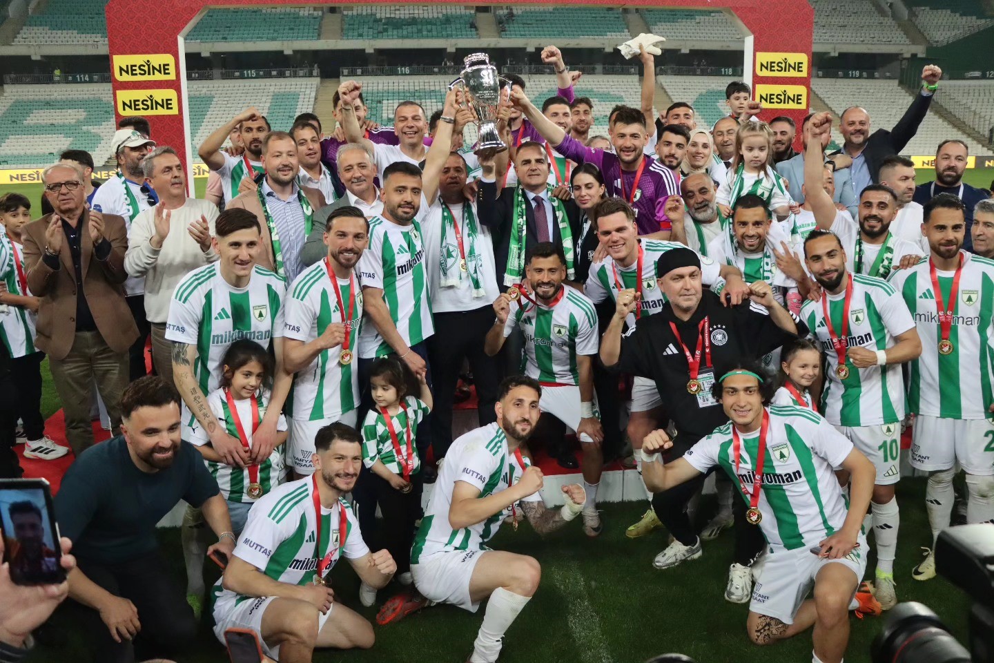 Muğlaspor, TFF 2. Lig 2025-2026 sezonunu şampiyon tamamlayarak 1. Lig’e