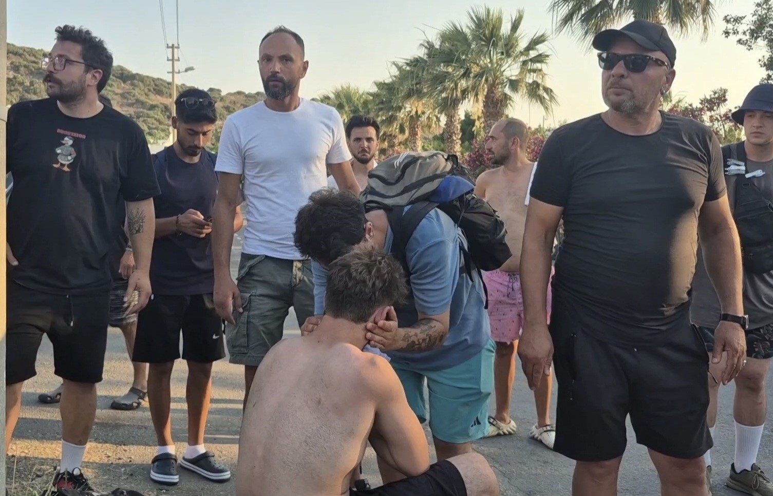 Muğla’nın Bodrum ilçesinde, bir marketin çalışanları ile dizi seti görevlileri